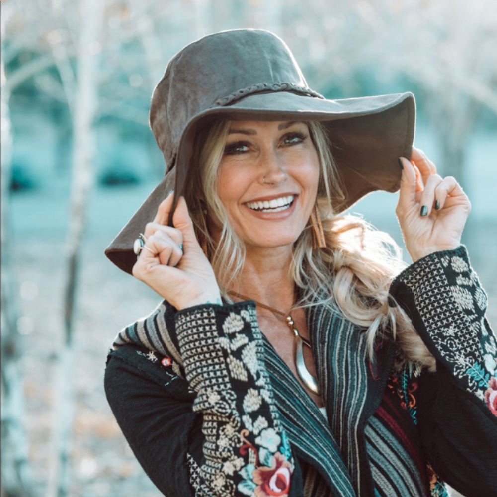 Meet your Posher, Michele